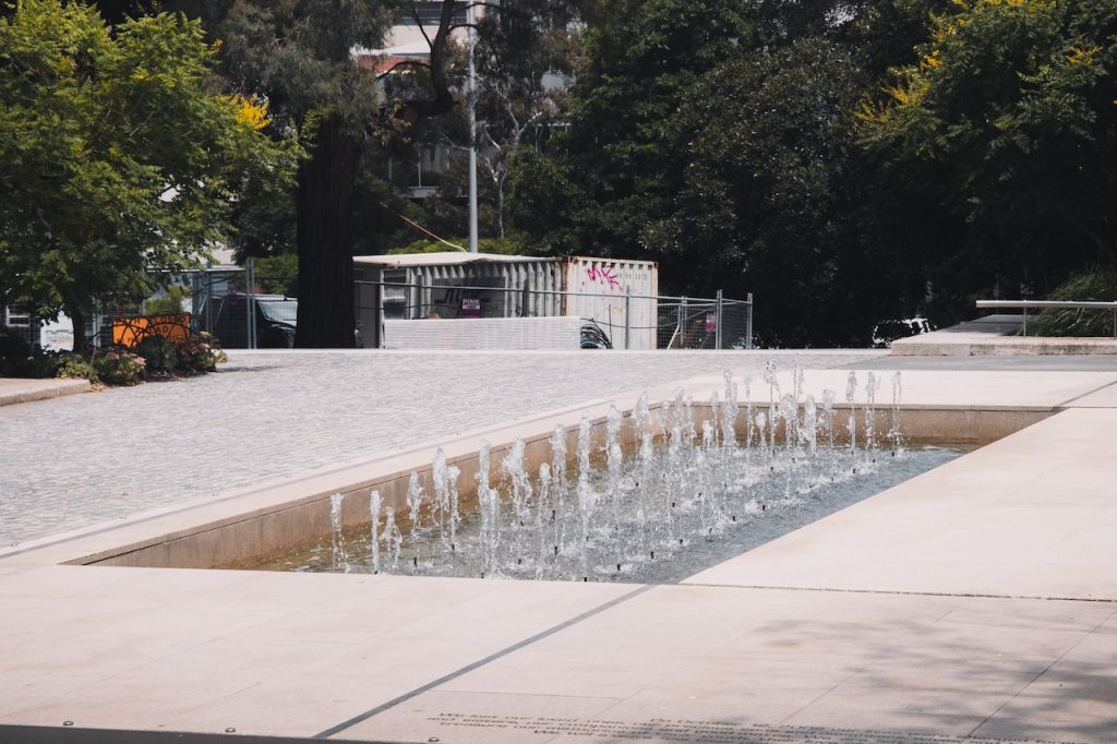 fontaine minimaliste